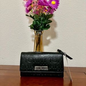 Tommy Hilfiger wallet